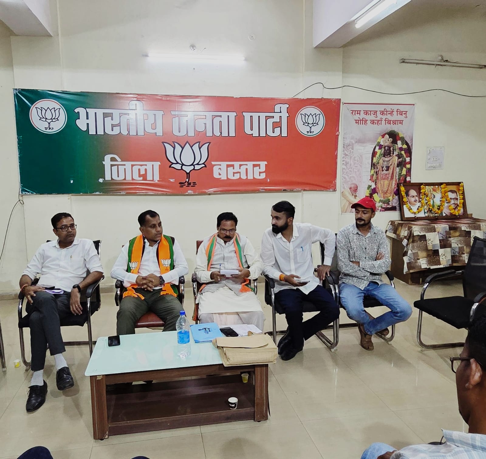 भाजपा युवा मोर्चा की जिला स्तरीय बैठक सम्पन्न, 13 मंडल अध्यक्षों के साथ आगामी कार्यक्रमों पर बनी रणनीति