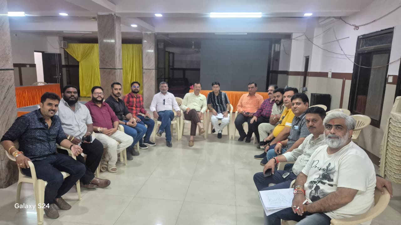 श्री कृष्ण जन्माष्टमी आयोजन को लेकर पंजाब सनातन धर्म सभा युवा कार्यकारिणी की बैठक सम्पन्न