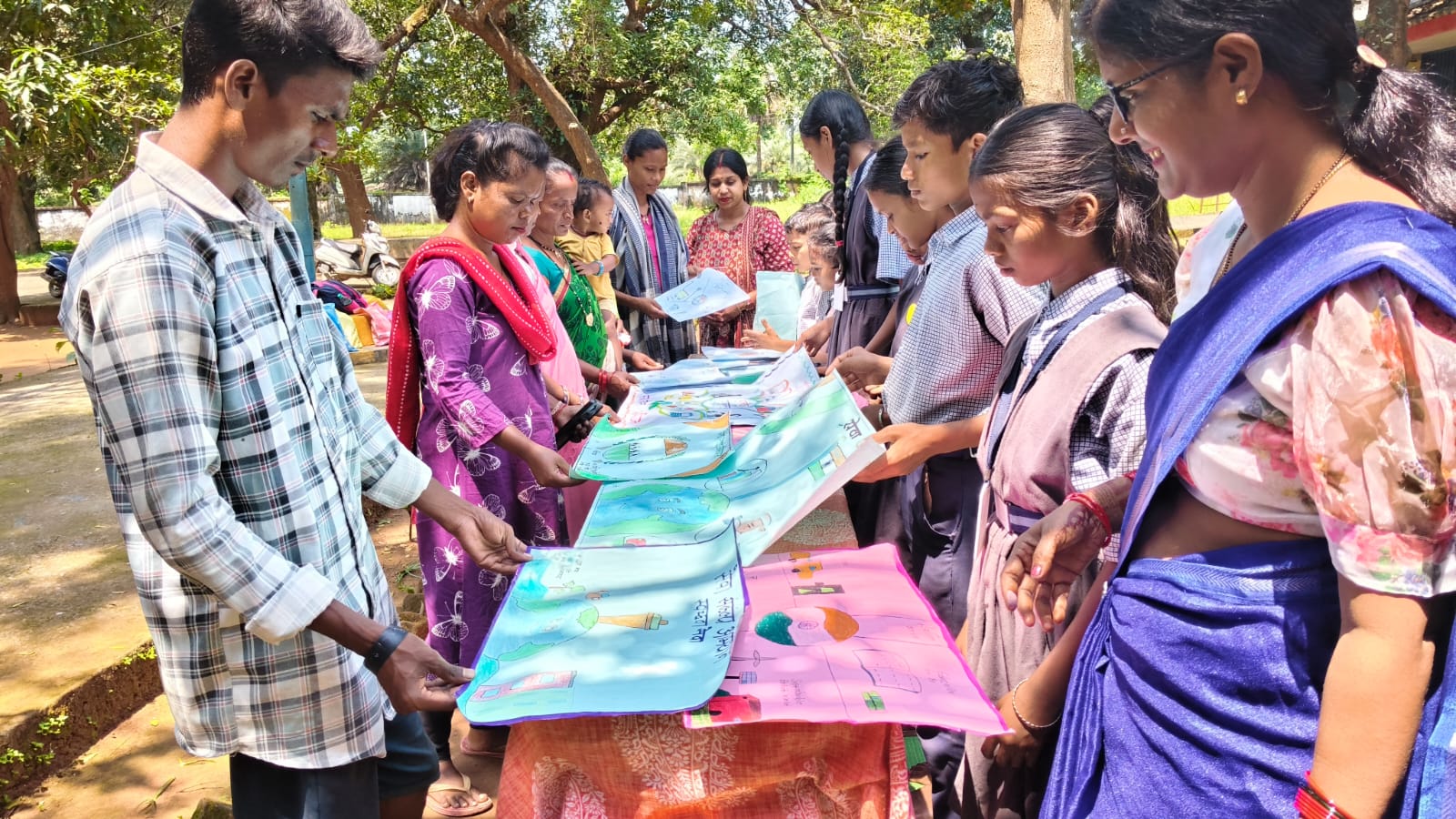 सेवा संकल्प अभियान के अंतर्गत गीदम विकासखंड के 293 विद्यालयों में आयोजित हुई भाषण एवं चित्रकला प्रतियोगिता